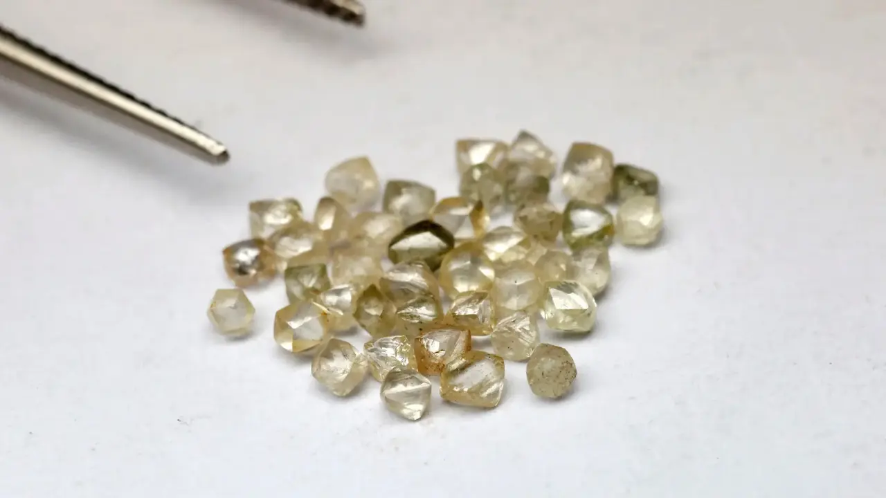 ارتفاع جماعي في سعر مثقال الذهب عيار 21 داخل الأسواق العراقية اليوم